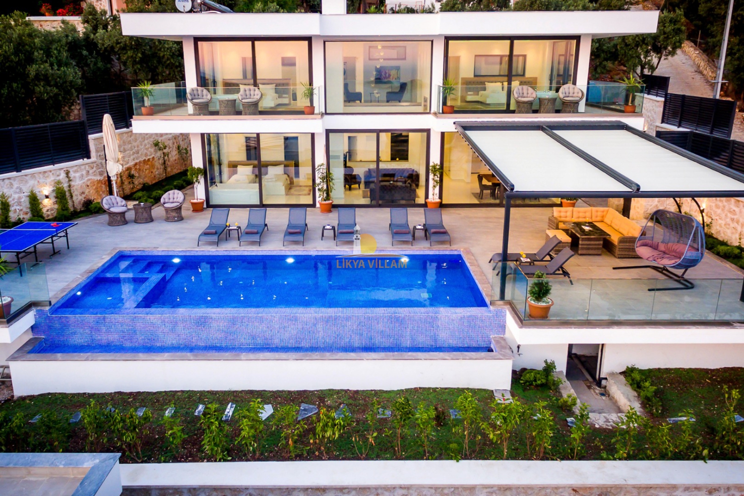 Kalkan Deniz Manzaralı Lüks Villa Fatma